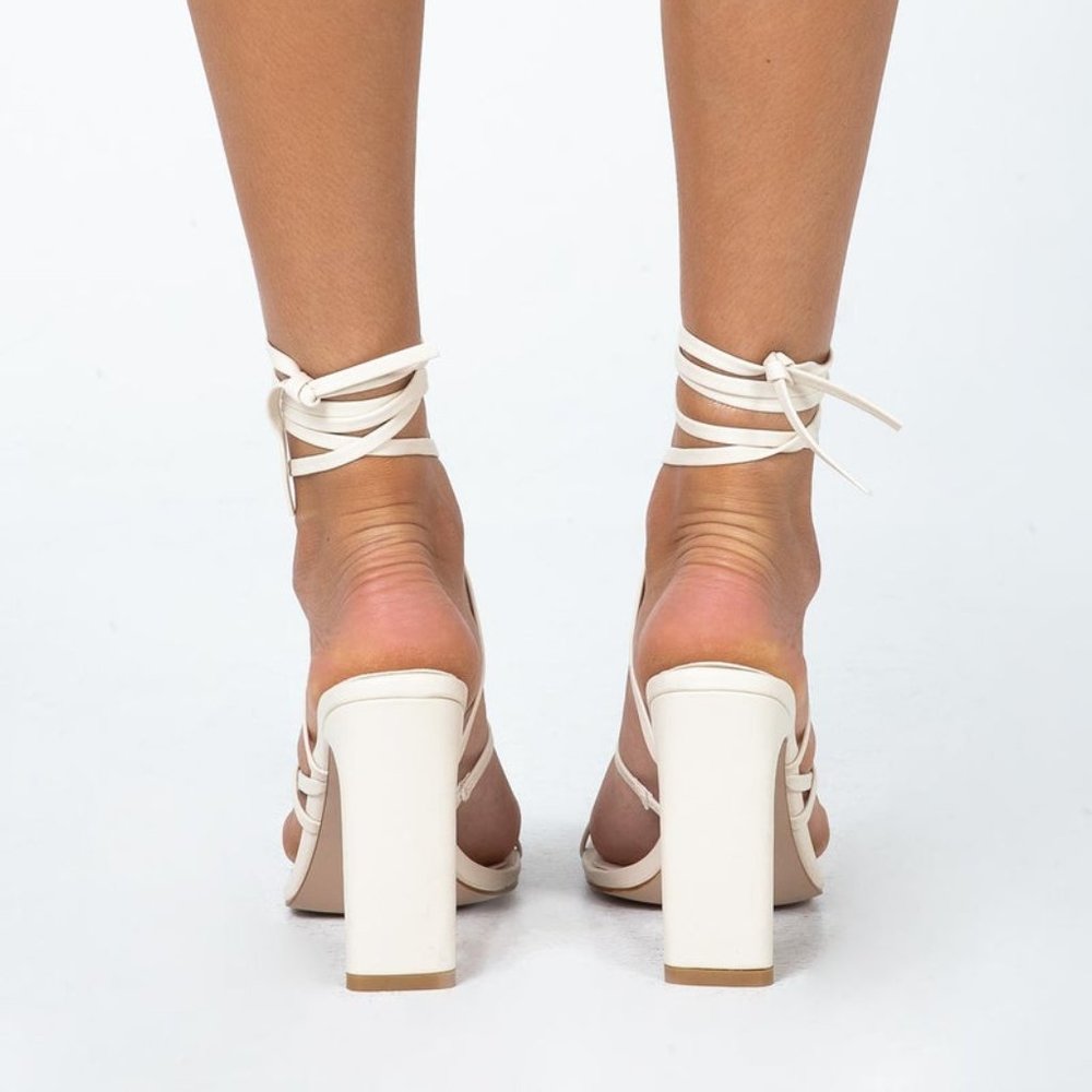💜#69 NEW WITHOUT BOX BILLINI CHEYANNE HEELS IN BONE - Picture 8 of 8
